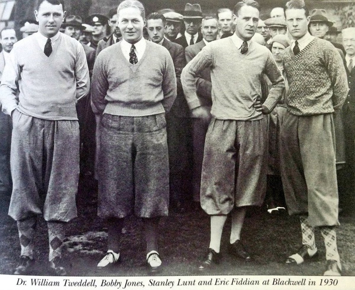 A smiling Bobby Jones arrives at Blackwell hours after lifting the Claret Jug at @RLGCHoylake in 1930 to honour a longstanding promise, playing an exhibition match with his friend Dr. William Tweddell, as well as Stanley Lunt, and Eric Fiddian.