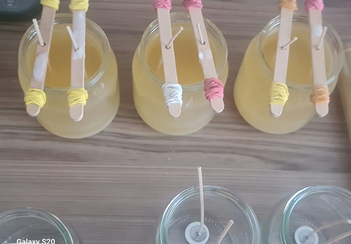 More soy wax candles are being made. These are becoming more popular each week, more popular than we could've ever imagined! gill-evehoneybees.co.uk #soywax #candles #hanmade #fragrance #mhhsbd #LincsConnect