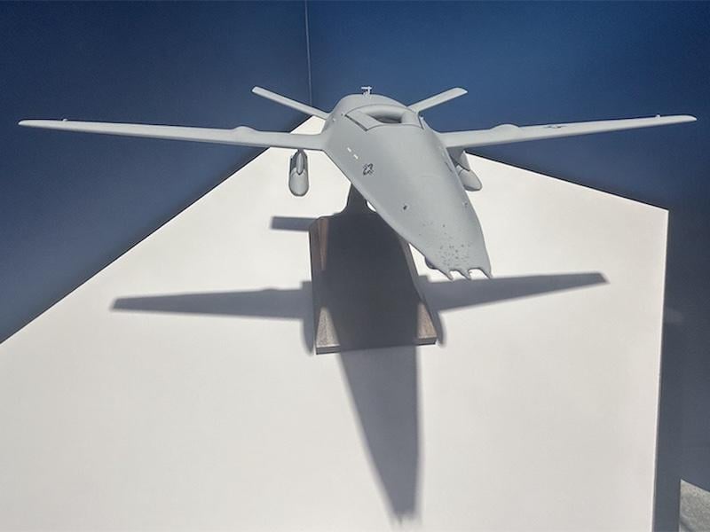 'Boeing displayed a model of an armed variant of the MQ-25 Stingray carrier-based tanker featuring two Lockheed Martin AGM-158C Long Range Anti-Surface Missiles (LRASM) on April 8 at the Sea Air Space exposition.' aviationweek.com/defense-space/…