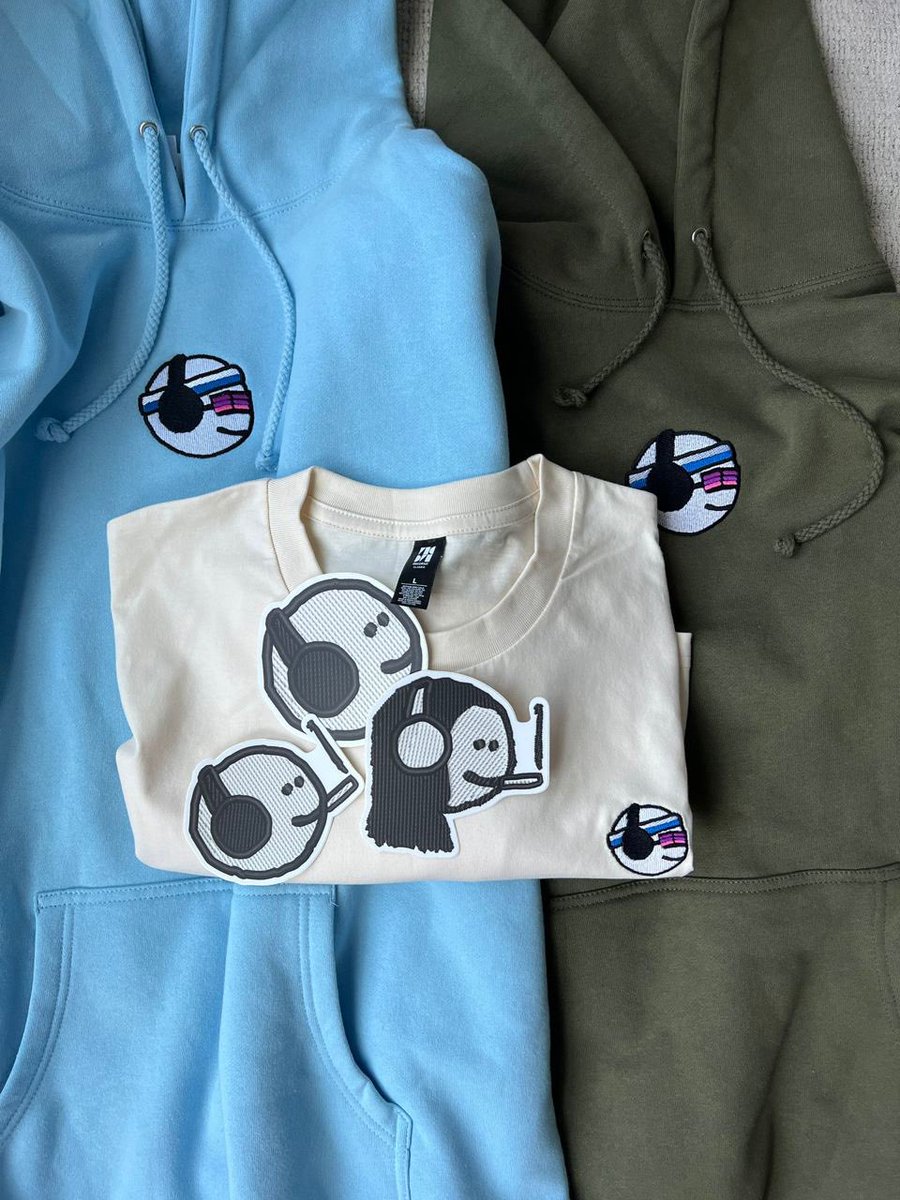 GeorgeTheKudu's tweet image. the word $mfer is one of the most powerful memes in the world…mfercoin transcends crypto, nfts, pfps, and memecoins…mfercoin is not a nft community project…its a peer-to-peer electronic mfer system…three options to choose from:

1.  buy
2. hold
3. fade

i know what im doing…