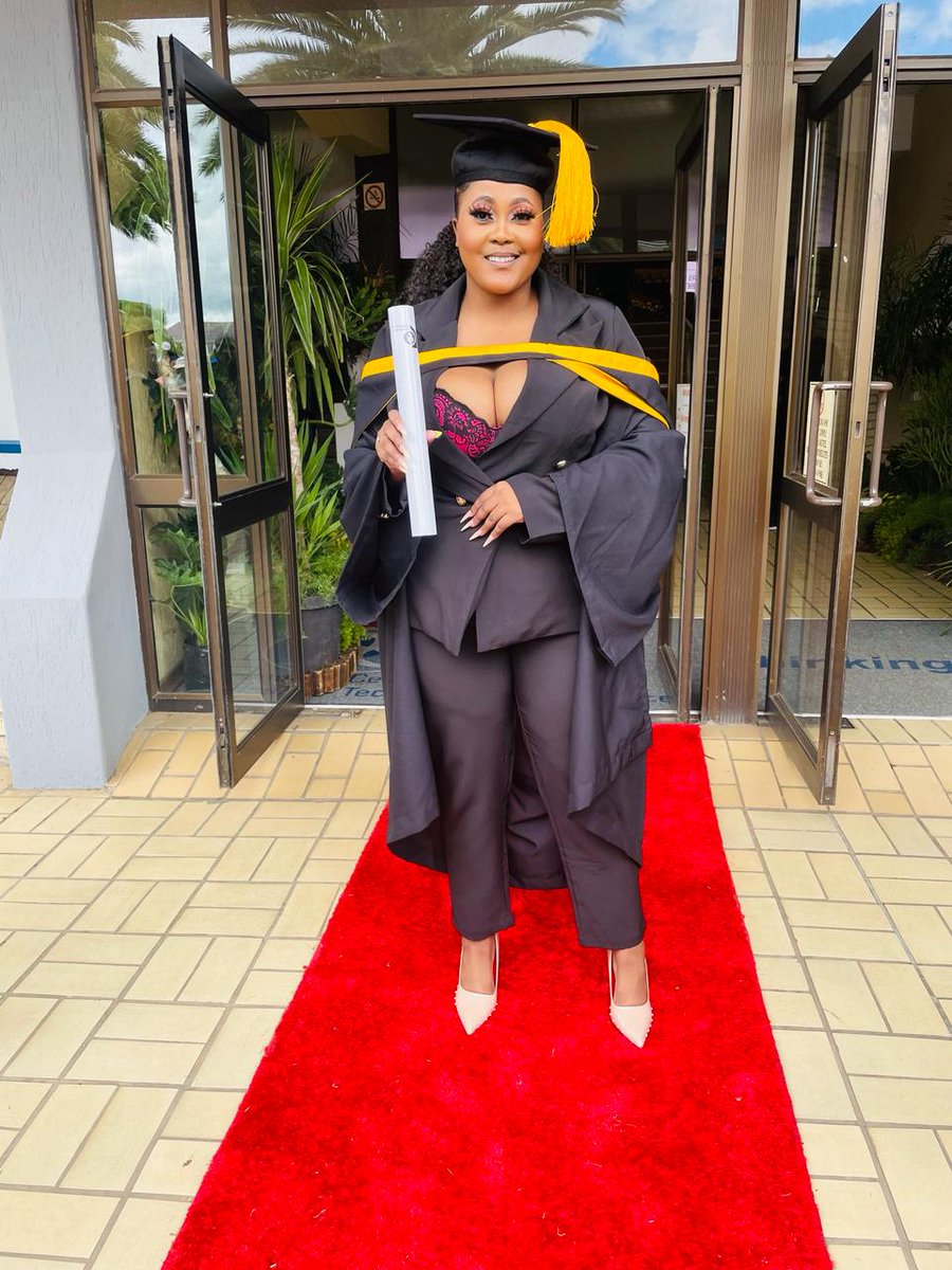 MasithaNthati's tweet photo. Let me reintroduce myself  I am a qualified Educator..🔥💯
Thank God💯 https://t.co/sYeeUgDHAd