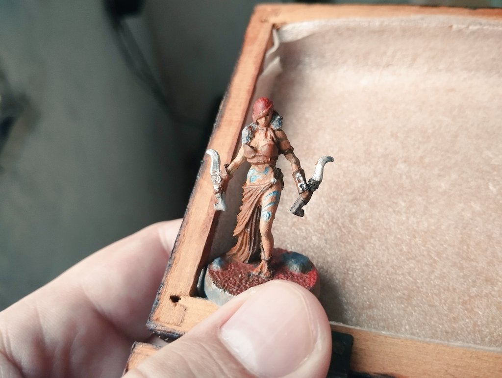 Templestars's tweet photo. Niamh and the Foredweller from @TaintedGrail_AR #boardgame. My favourite one from @AwakenRealms ❤️
Hope you like my painting work 😊 https://t.co/FHK5CneWQP