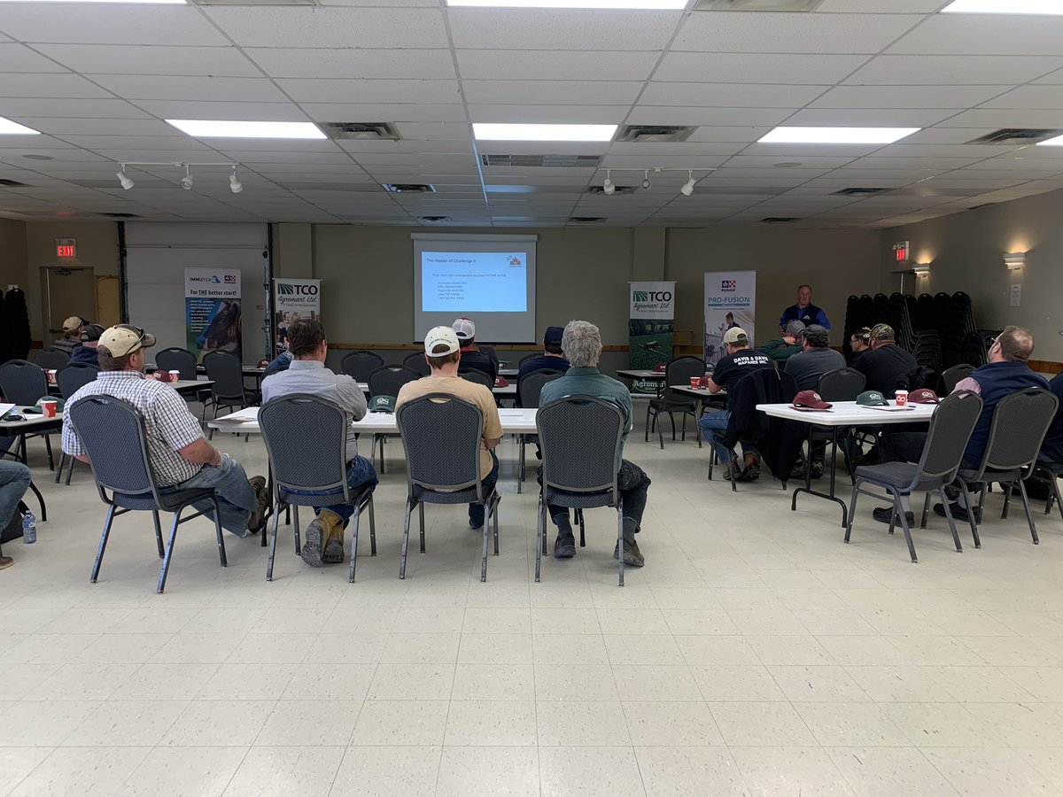 Continuing our forage meeting is Barry Robinson from @Semican_team speaking to growers about forage inoculants