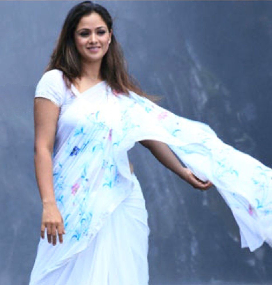 GKvDHLNbsAAGL3R?format=jpg&name=medium