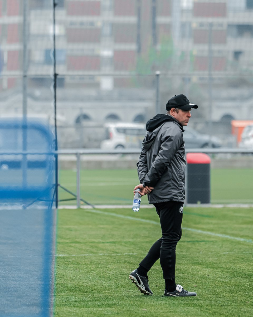 FCLugano1908's tweet photo. ⚪⚫ 𝐄𝐲𝐞𝐬 𝐨𝐧 𝐰𝐡𝐚𝐭'𝐬 𝐜𝐨𝐦𝐢𝐧𝐠 👀
🔜 Grasshopper-Lugano ⚽
#fclugano #lugano #GCLUG https://t.co/PdCTIgLu4J