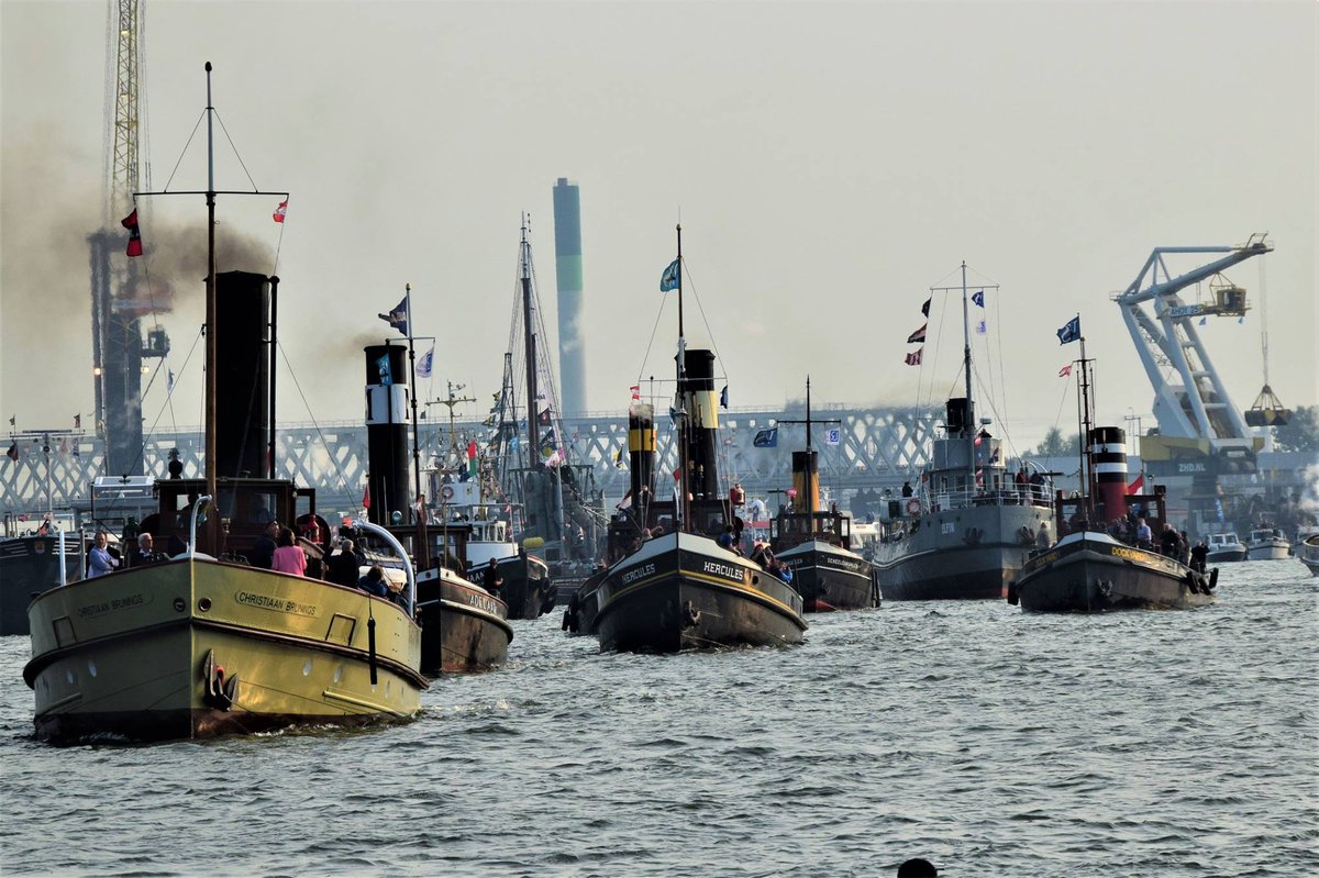 Klaar stomen voor "Dordt in Stoom" '24 !
Het grootste Stoomevenement van Europa verwacht weer ruim 250.000 bezoekers op 24, 25 &amp; 26 mei.

kijk op dordtinstoom.nl