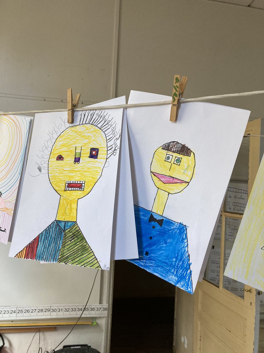 HatierAquitaine's tweet image. 🔶 Belles productions d’👨🏼‍🎓ds la classe de Patricia … 
…suite à une (ré)interprétation de la proposition de @claire_lomme @MarionMichel76 ds Mini Projets Maxi #Maths #CE1 : 
à partir d'un album, découvrir l'angle droit et le rectangle
#TeamPE #Géométrie 
📐@lucieboue @SylNugues