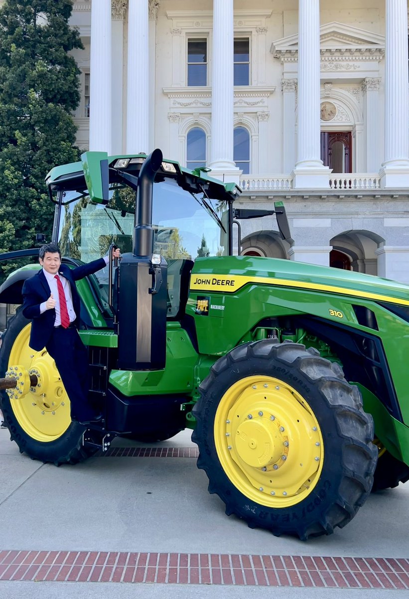 We're celebrating #AgDay at the State Capitol! A big thank you to the farmers, ranchers, and farmworkers who make California the #1 state in the U.S. for agriculture. Leading and feeding the world rests on our ability to invest in the future of farming through a climate lens.