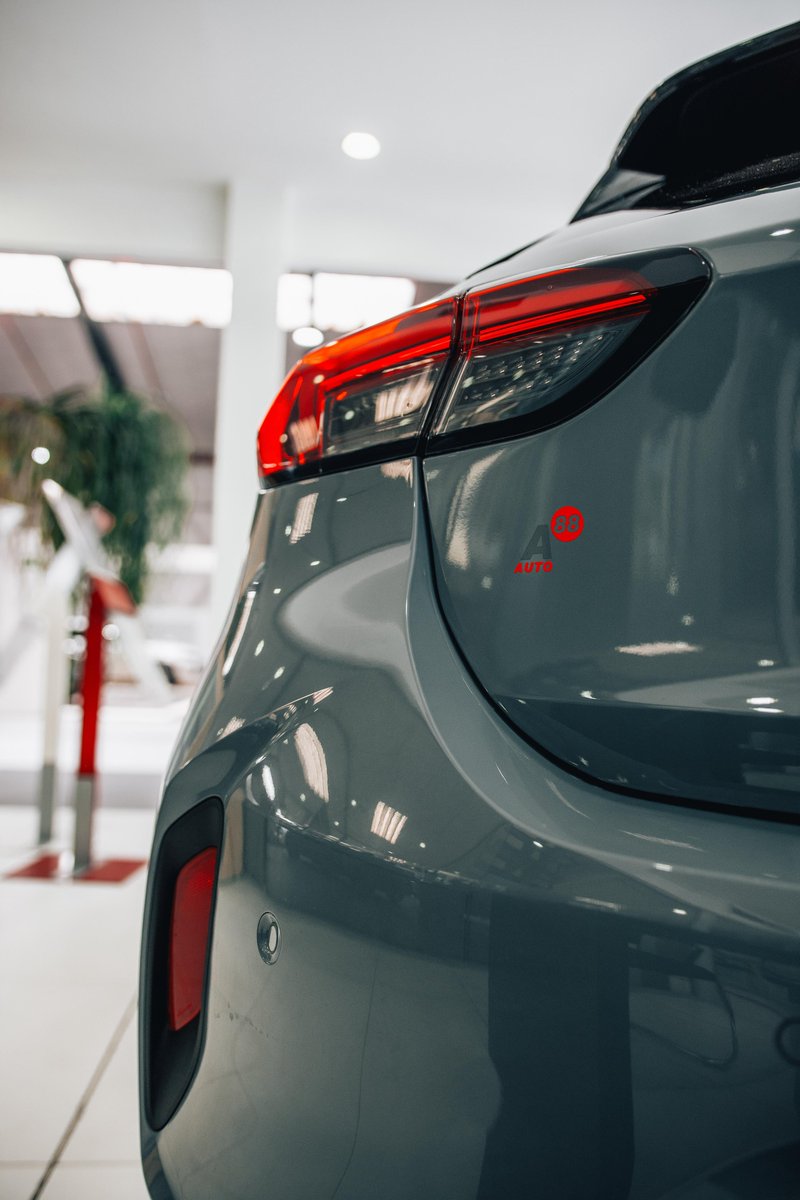 Auto88BCN's tweet photo. ⚡¡Estamos muy contentos de anunciaros que desde hoy tenemos las primeras unidades de vehículos Opel expuestas en nuestro concesionario de La Maquinista!

📍Os esperamos en carrer de la Ciutat d'Asuncion, 34 en Barcelona. https://t.co/gPxsCQhQ80