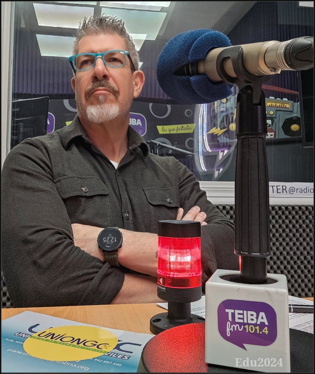 Esperando turno 📻, como cada martes, en #BuenDia de @radioteibafm . #GuardiaCivil