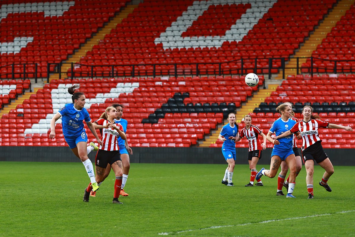 Steve_W_Davies's tweet photo. @theposhwomen The second goal was a great header. https://t.co/uM9S5PmcOI