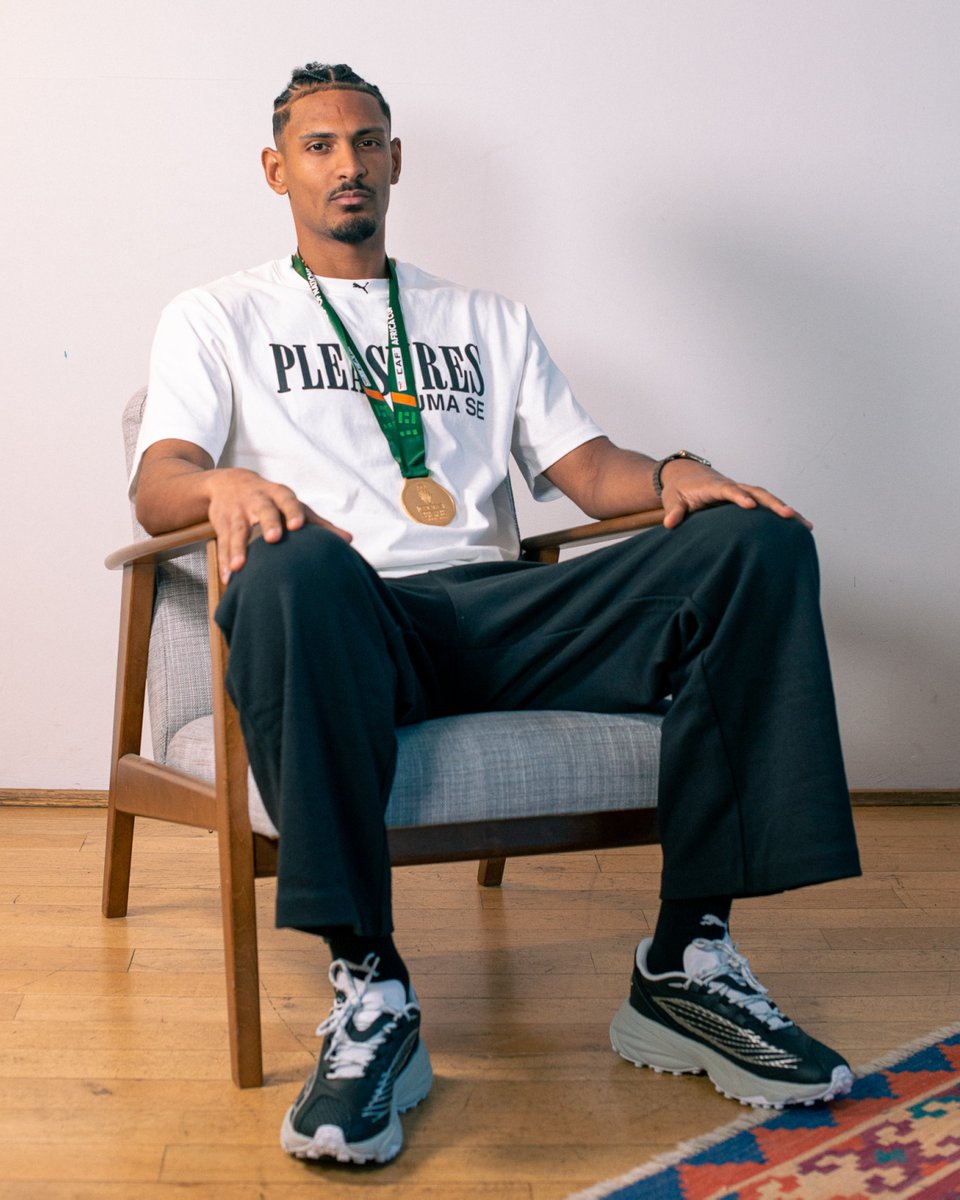 Sébastien Haller: Always Looking Forward. From being the face of Ivory Coast’s AFCON victory against all odds to making a full recovery from cancer in just six months. This is a man who thrives in adversity. Read: bit.ly/4aIhFE6 (@AhmedShooble)