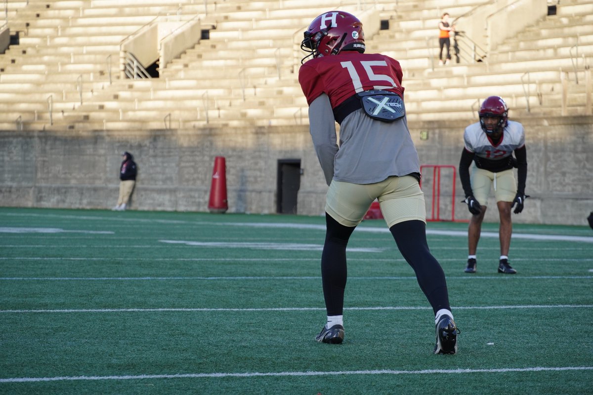 Crim_Recruiting's tweet photo. Morning work ☀️

Spring Ball #8 ✅

#GoCrimson https://t.co/l5552nwyBo
