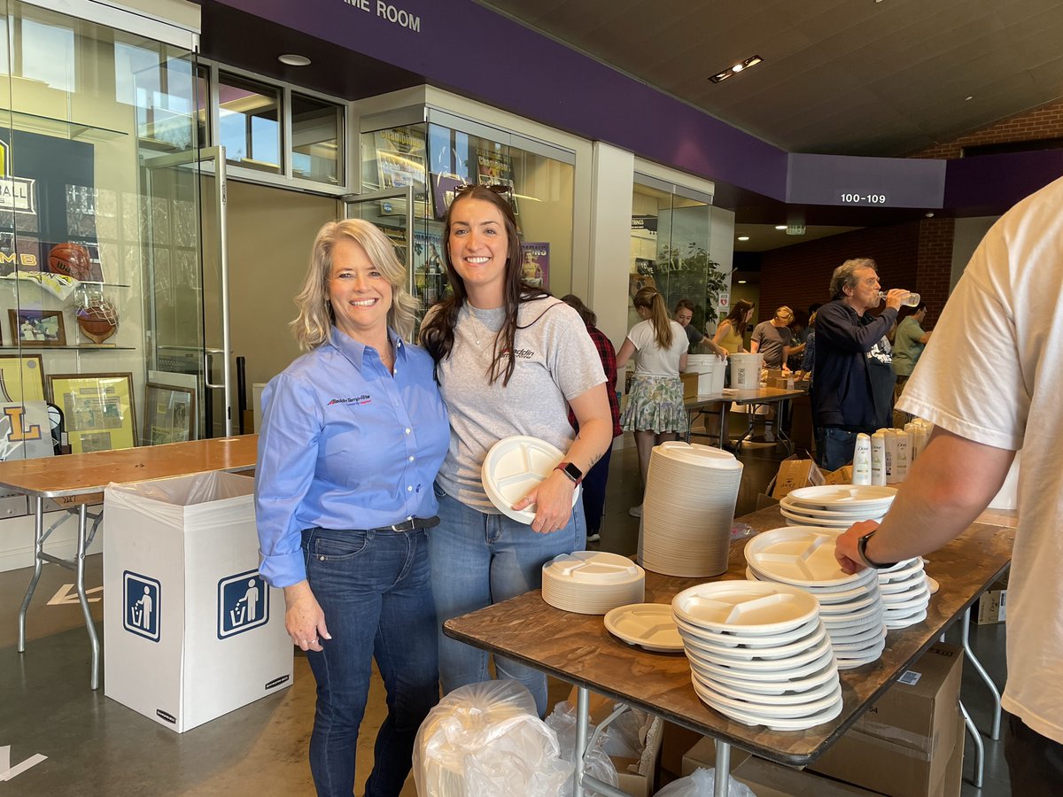 AladdinTempRite's tweet photo. We believe in the power of giving back and making a difference in our community. 

Check out our story to learn more about our commitment to community: https://t.co/xEmpb3J3Xd

#aligroupFS #VolunteerMonth #HealthcareFoodservice https://t.co/LYtTQv4vwx