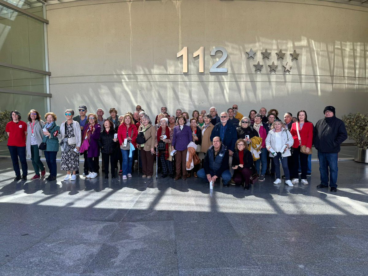 ✔️ Seguimos con visitas en #Madrid112. ✔️ Hoy también nos ha visitado una representación de los Grupos Municipales de Mayores del @ayto_pozuelo 👏🏻 bienvenidos👏🏻 #ASEM112