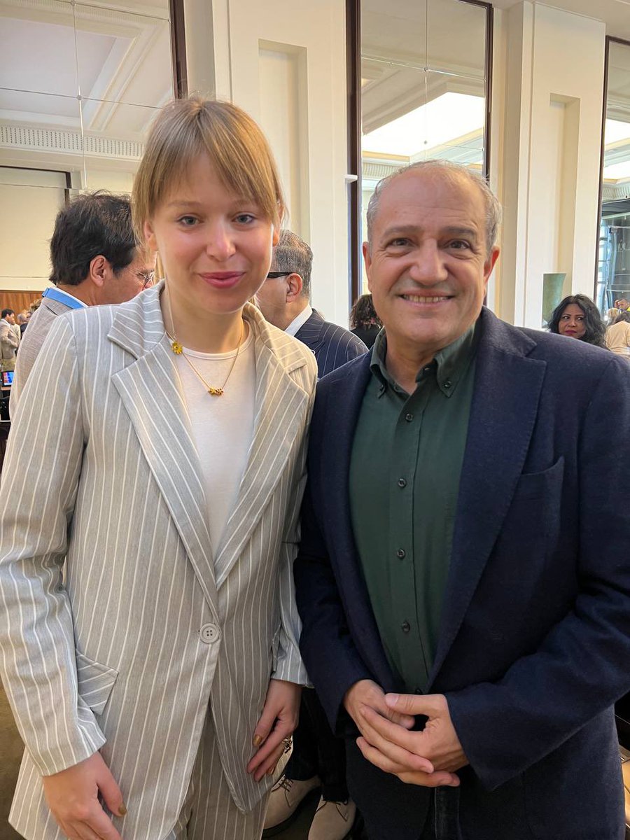 🇺🇦🇨🇭 Glad to have met @AlfonsoGomezCru at @caux_iofc's panel for the International Day of Conscience at the Palais de Nations, #Geneva. It's crucial #Switzerland is rethinking its neutrality & has agreed to organise the Global Peace Summit, initiated by President @ZelenskyyUA.