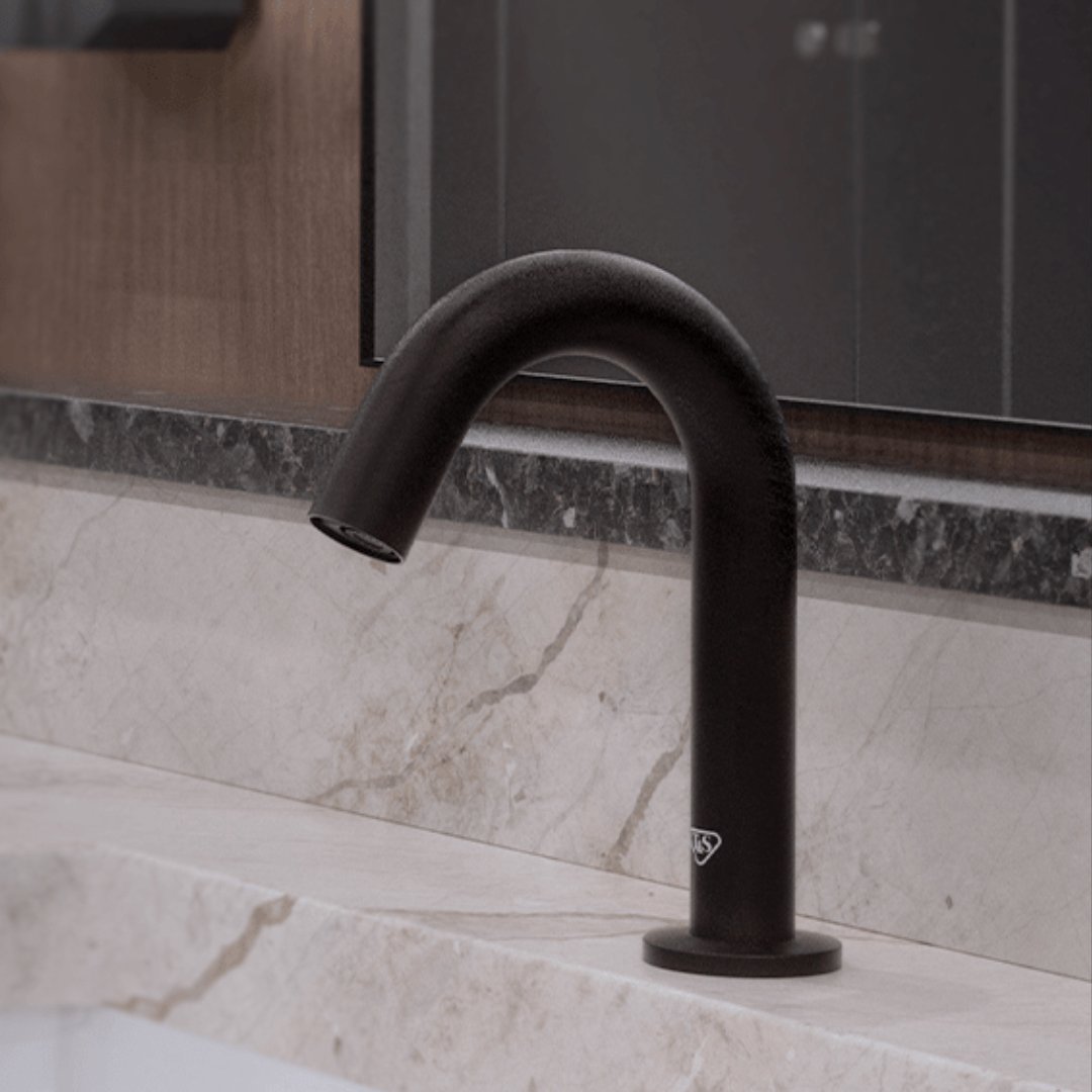 Hygiene. Aesthetics. Efficiency. Experience the benefits of sensor-activated faucets with our latest article! ➡️ bit.ly/434MMHr #TandS #SensorFaucets #Touchless #Innovation