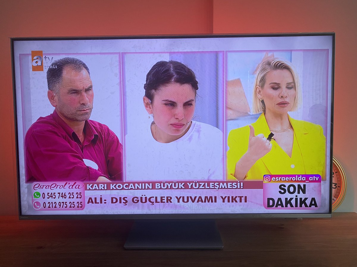 Esra Erol'un programına katılan adam:

'Dış güçler yuvamı yıktı.'