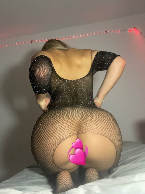 qui&eacute;n me revienta el culo?? https://t.co/3UFtlM8qCN