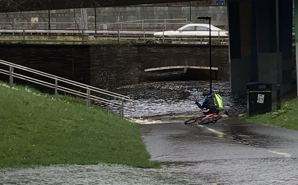 ⚠️⚠️ The Exhibition to Brandling Park underpass is flooded again. @SPACEforJesmond @urbangreenncl