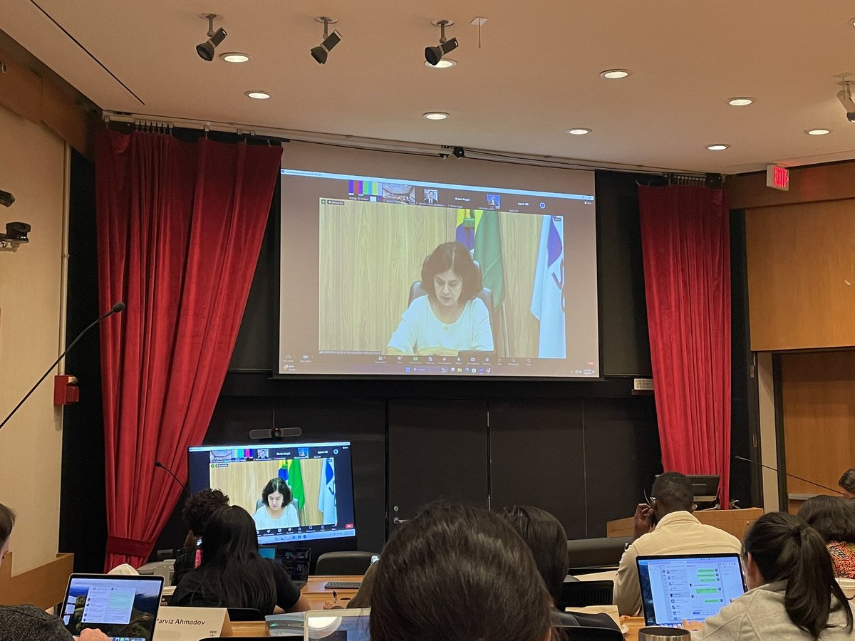 It was inspiring to have Dr. Nisia Trindade, Minister of Health, Brazil, join us in class this morning @HarvardChanSPH where she talked to us about resilient health systems and the upcoming #PandemicAccord and it’s importance for future generations of young leaders. #AreWeReady