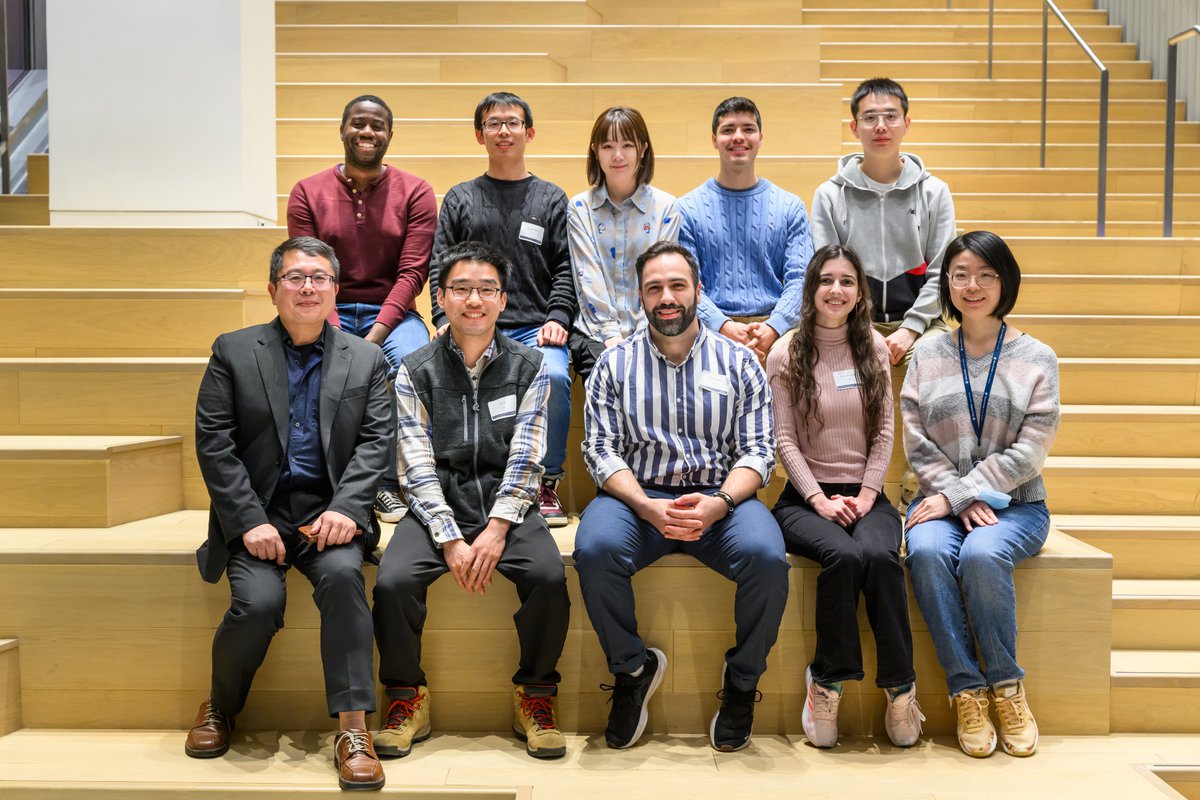 Finally have our high quality lab picture at @DFCI_CancerBio retreat. We are excited to have our very first graduate student Orville from @HarvardCCB, and our new lab technician Anna joined us.  Hopefully, we will have all our members in the pic next time @DFCI_ChemBio.