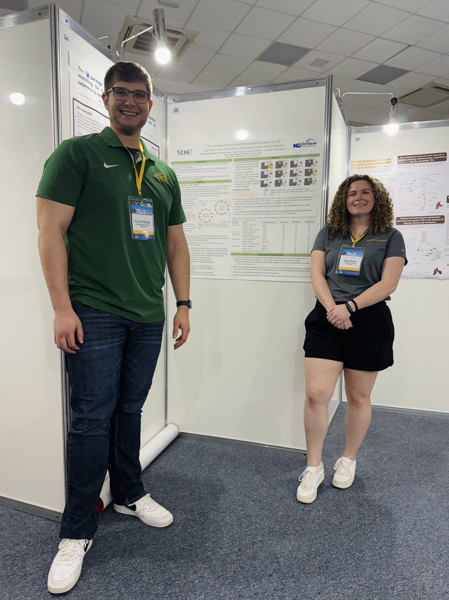 First day of #IEW13 in Foz do Iguaçu, Brazil. Great opportunity to show off some great soybean disease modeling work being done at NDSU!