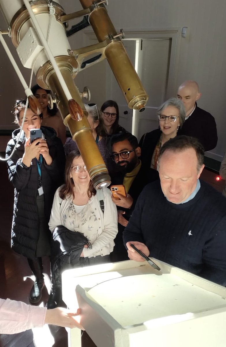 Wonderful to have @scienceirel and @IrishResearch staff @DIASDunsink today. We even got to see sunspots through the historic Grubb Telescope.