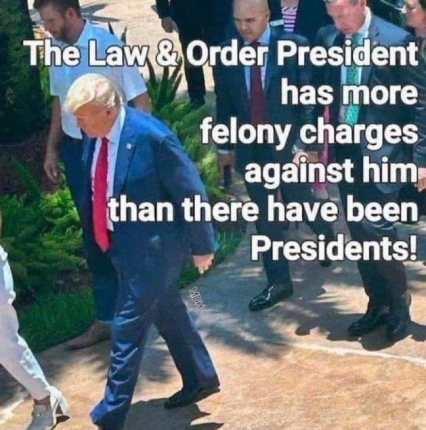 Jeep_Waver's tweet photo. @Lcars24 @JenT32856335 @sillymickel @DonOffie @jos35042 @Hall7xg458zskf @BrendaVashanka @disgustedinky @HelenOr34967988 @Bentcat2 @QrsChocolate @elviaepequeno @sasysis @jebocanegra1 @JohnWatson2004 @JOHNSVJ770 #VoteBlueToDefeatTraitorDonaldTrump https://t.co/89St4LMCmQ