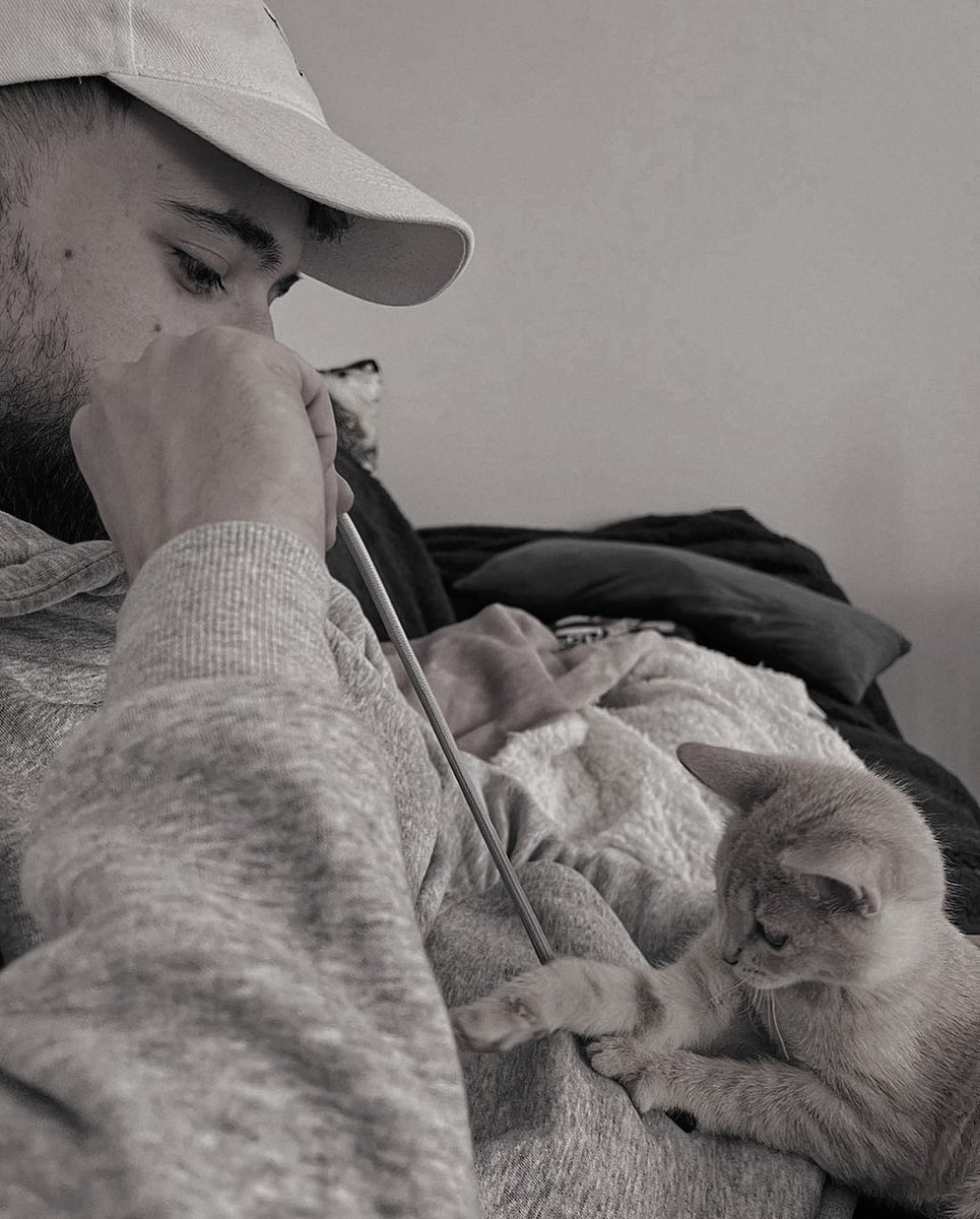 ㅤㅤㅤㅤㅤㅤㅤㅤㅤㅤㅤㅤㅤㅤㅤㅤㅤㅤㅤㅤㅤㅤㅤㅤㅤㅤㅤㅤㅤㅤㅤㅤㅤㅤㅤㅤㅤ
ᅠ⠀ ᅠ ⠀ 𝐁𝐔𝐄𝐍𝐎𝐒 𝐃𝐈𝐀𝐒.
   ᅠ⠀     con mucho sueño.
ᅠ⠀ ᅠ    ⠀   ㅤ ᅠㅤㅤㅤ
 
ㅤㅤㅤㅤㅤㅤㅤㅤㅤㅤㅤㅤㅤㅤㅤㅤㅤㅤㅤㅤㅤㅤㅤㅤㅤㅤ