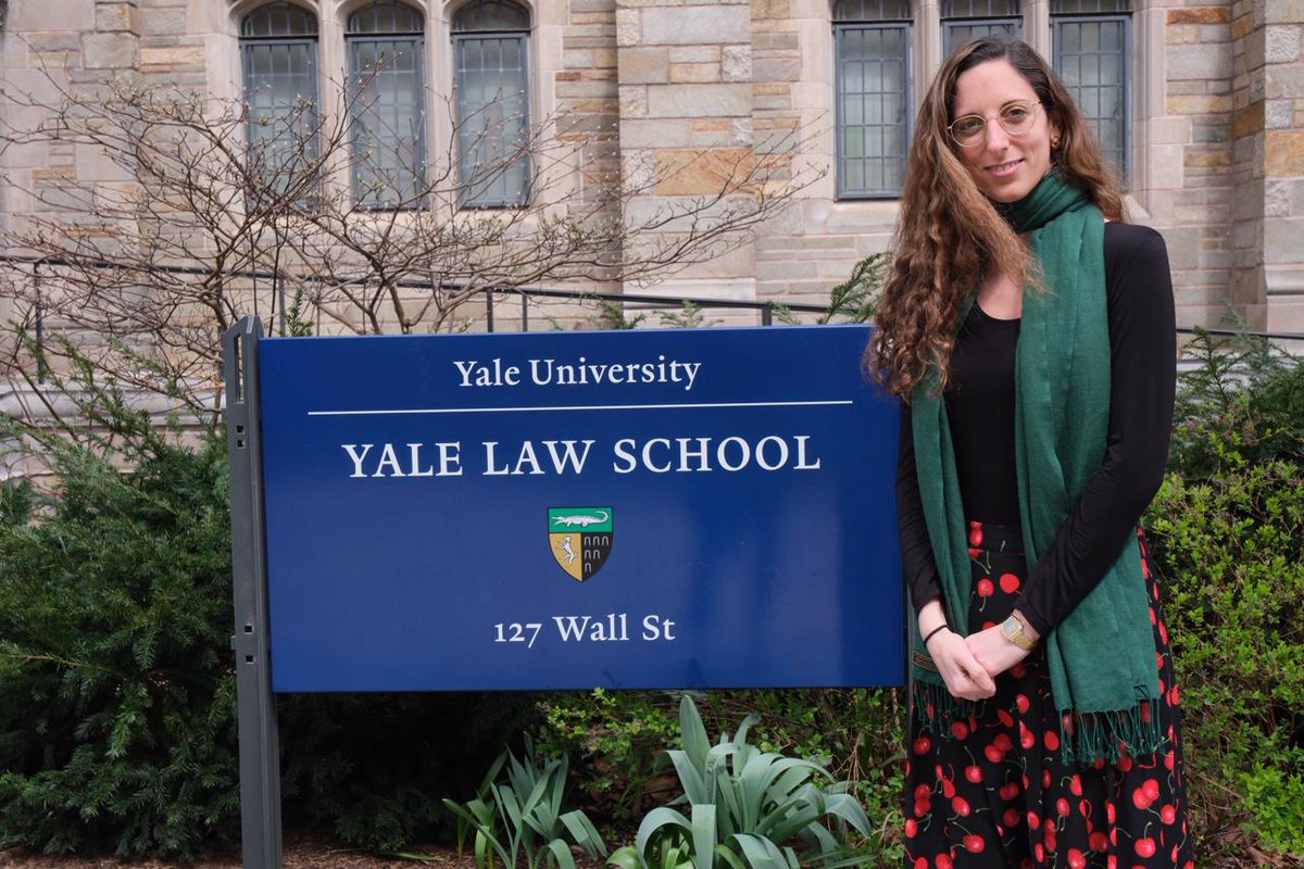 It was a pleasure to give a talk @YaleLawSch about my new work in progress titled: Drafting, thinking, feeling: what we delegate to generative #AI & how this threatens democracy. Many thanks to @yaleisp for organizing a truly interesting conference on Propaganda & Emerging Tech.