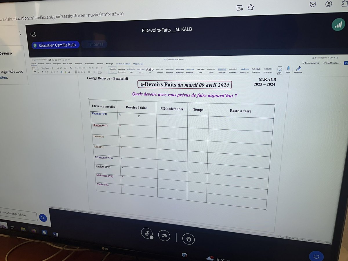 J’assiste ce soir à une séance e.devoirs faits du collège Bellevue à Beausoleil. L’académie de Nice, pionnière en France sur ce dispositif de « Devoirs faits » à distance avec plus de 10% des collèges concernés. 👏👏👏 aux équipes et aux élèves.