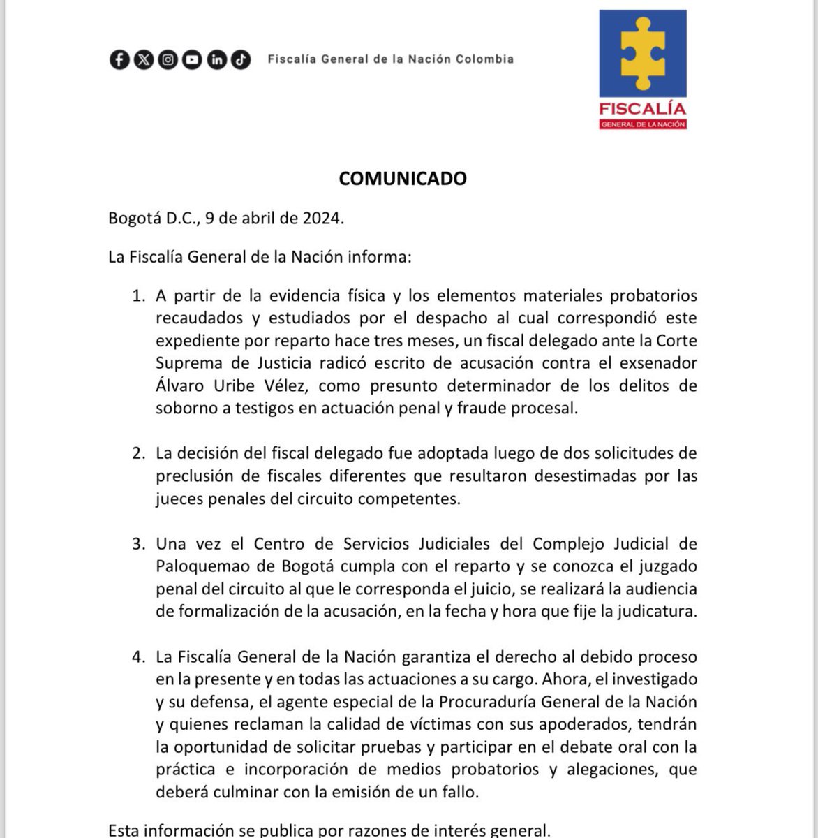 angelpress's tweet photo. La @FiscaliaCol radicó escrito de acusación contra @AlvaroUribeVel por delitos relacionados con manipulación de testigos en torno a sus vínculos con el paramilitarismo. Uribe tendrá que responder en juicio por fraude procesal y  soborno. La @FiscaliaCol pedirá condena para Varito https://t.co/ke9ddvTv82