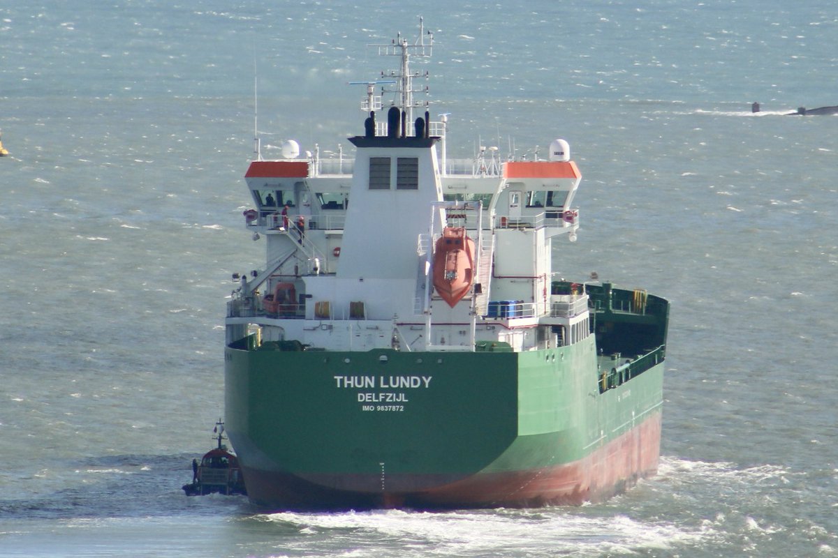 The Dutch registered oil tanker Thun Lundy outbound from the Plymouth Cattewater and en route to the port of Pembroke. The Plymouth Pilot Boat up close against the huge tanker: westwardshippingnews.com
contact@westwardshippingnews.com