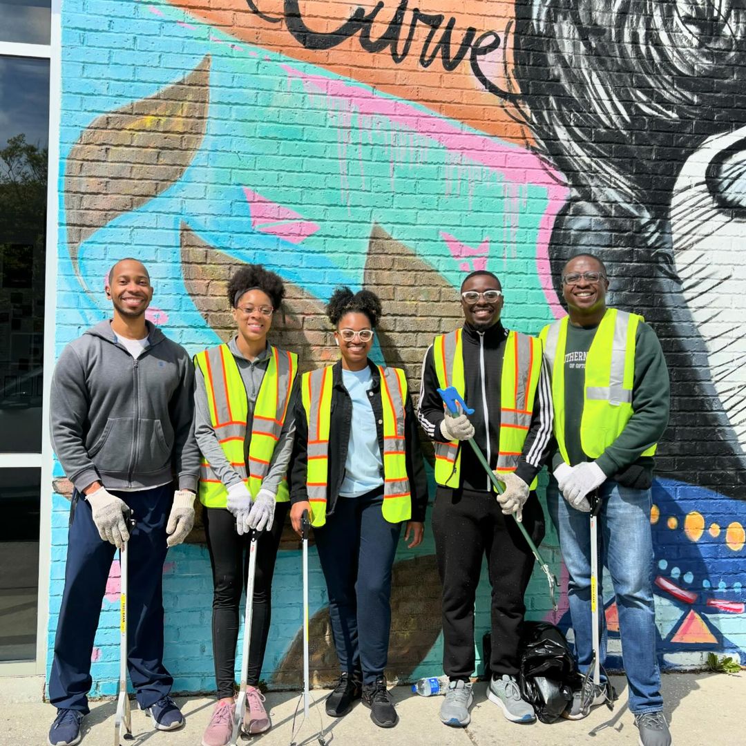 NOSA members, along with faculty advisor Dr. Brian Knight (’14), recently participated in a community clean up event with Memphis Rox! Thanks to everyone who participated for serving our community and representing SCO!
