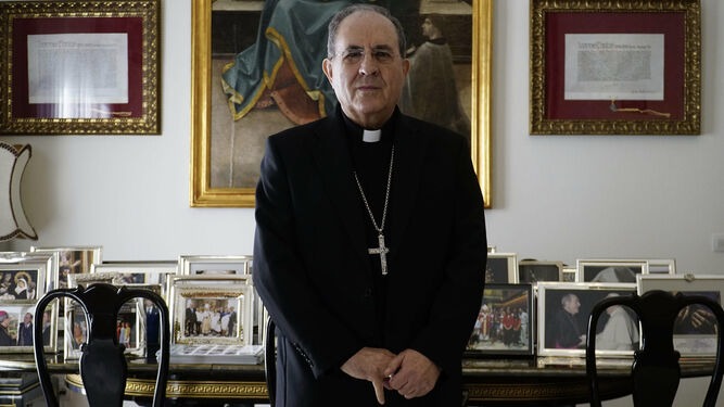 Hoy es día de gozo en la Iglesia de Sevilla, pues con nuestro arzobispo emérito, D. Juan José Asenjo, damos gracias a Dios por su aniversario de ordenación episcopal en 1997. @Archisevilla1
