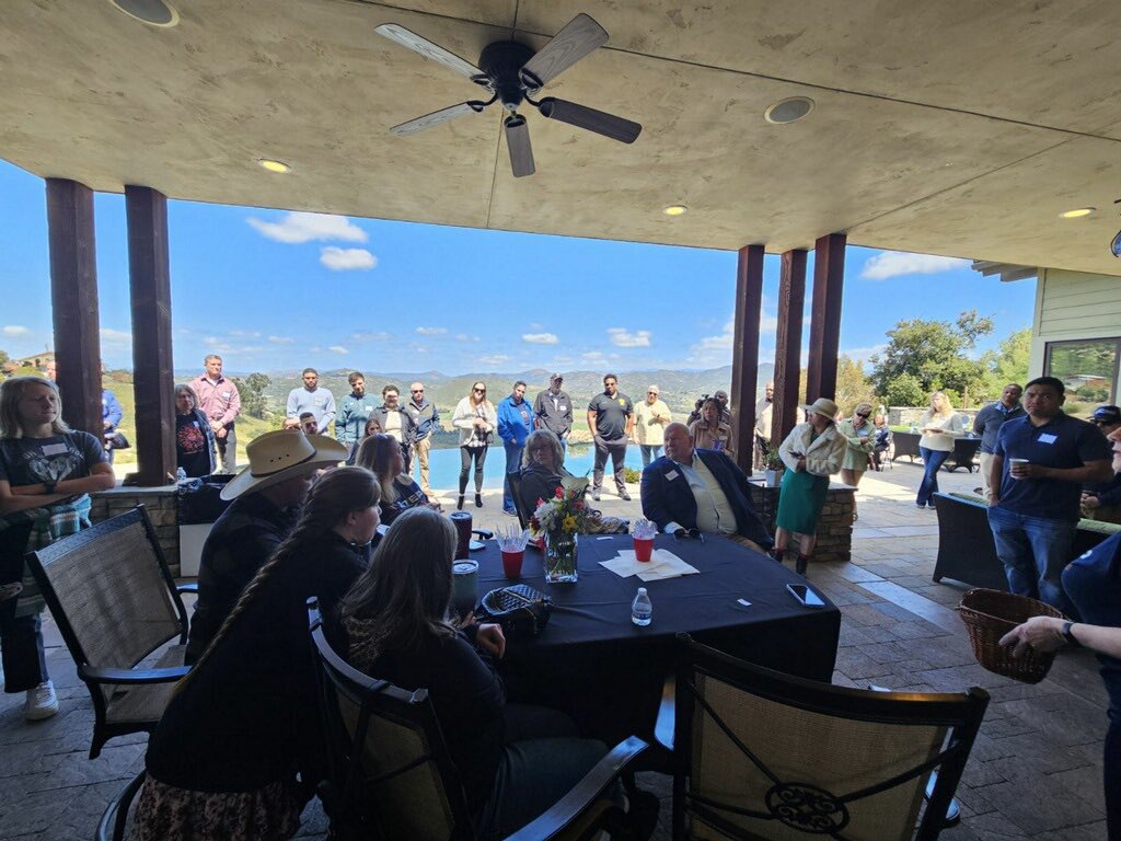 It was my pleasure to attend @teamstepusa’s Volunteer of the Year Luncheon, which recognizes the amazing volunteers that support military families throughout San Diego County. Congratulations James Owens, @USNavy and Mary Fleming on your Volunteer of the Year awards!