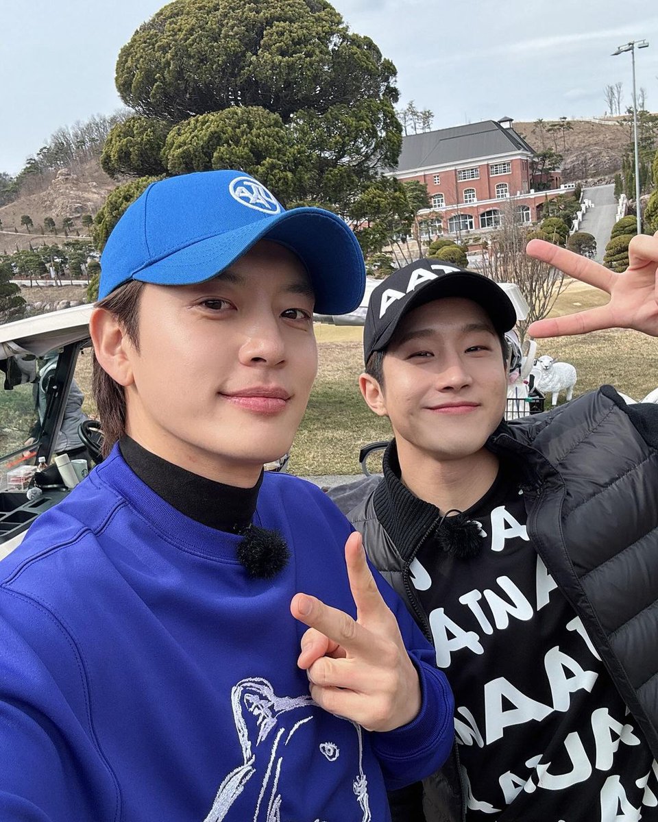 📽 | Te dejamos las 3 partes de #JINJIN en el programa de #SE7EN 'Se7en Golf'. 

Los primeros 2 episodios tienen subtitulos al español si usas la traducción automática. ✨️

📎:youtu.be/djbBSwXzChM?si…
📎:youtu.be/aXhdT-0mNHI?si…
📎:youtu.be/8dGTk_Jd05g?si…

#진진 #JINJIN #ジンジン