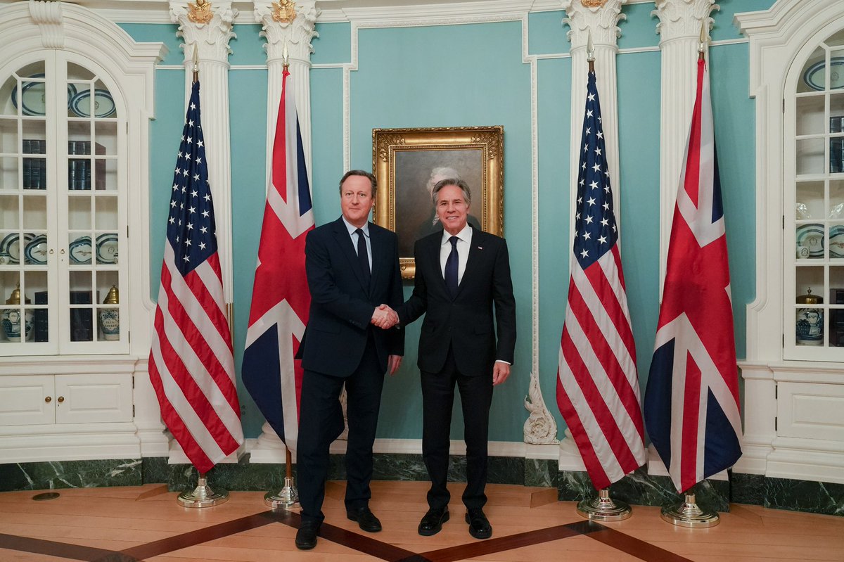 David Cameron tweet media