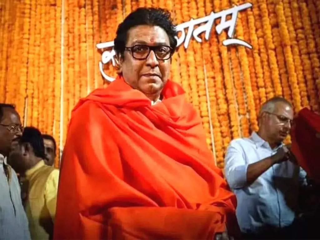 Raj Thackeray officially joins NDA 🔥🔥 He declares his unconditional support to PM Narendra Modi. HUGE setback for Uddhav Thackeray ⚡ Emotional Raj Thackeray said 'After 30 years, one person got elected with a full majority. If you remember, I was the first one, even before…