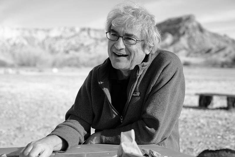 🏆 SFI Fractal Faculty @carlorovelli has been awarded the 2024 Lewis Thomas Prize for Writing about Science. His breadth of work spanning topics from photons to atheism captivates readers worldwide. He'll receive the award at @RockefellerUniv later today. ow.ly/iOCE50RaTjx