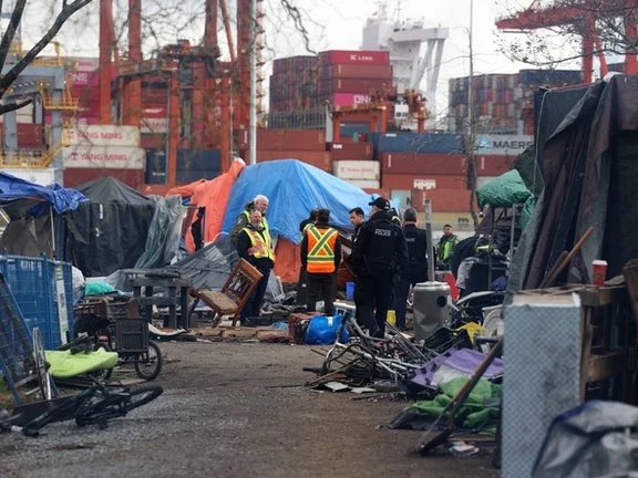 angelahaer's tweet image. "Thrilled to announce a significant step forward for our community! Today, as Commissioner, I took proactive action by moving a motion to introduce stricter bylaws for encampments in Vancouver. This crucial initiative prioritizes the safety and well-being of all our residents,…