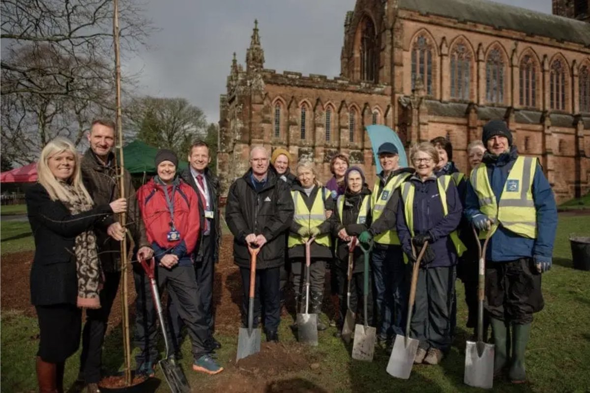 The Dispersed Memorial Forest project will see a tree planted for each person lost to Covid in Dumfries and Galloway, as part of a national project commemorating Scotland's experience of the pandemic. 👉therooftop.news/2024/04/08/pla… @covidmemorialdg @dgcouncil @KatieJoAnd