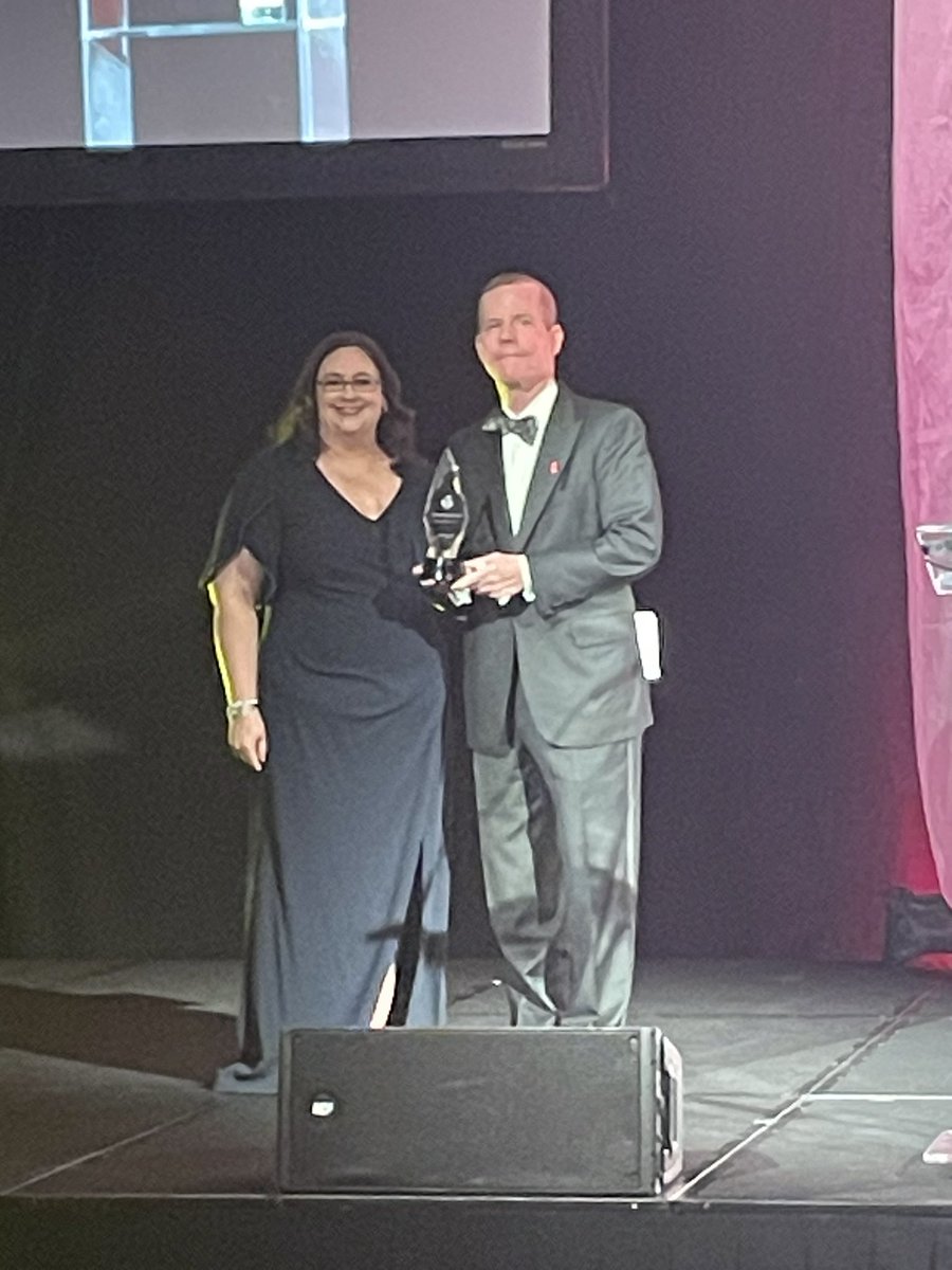 Congratulations to our Chancellor <a href="/drcampatterson/">Cam Patterson</a> for being honored at the <a href="/American_Heart/">American Heart Association</a>’s Heart Ball with the Worthen-Cornett Award in recognition of his commitment to addressing heart health. You make us proud! 👏🏻❤️