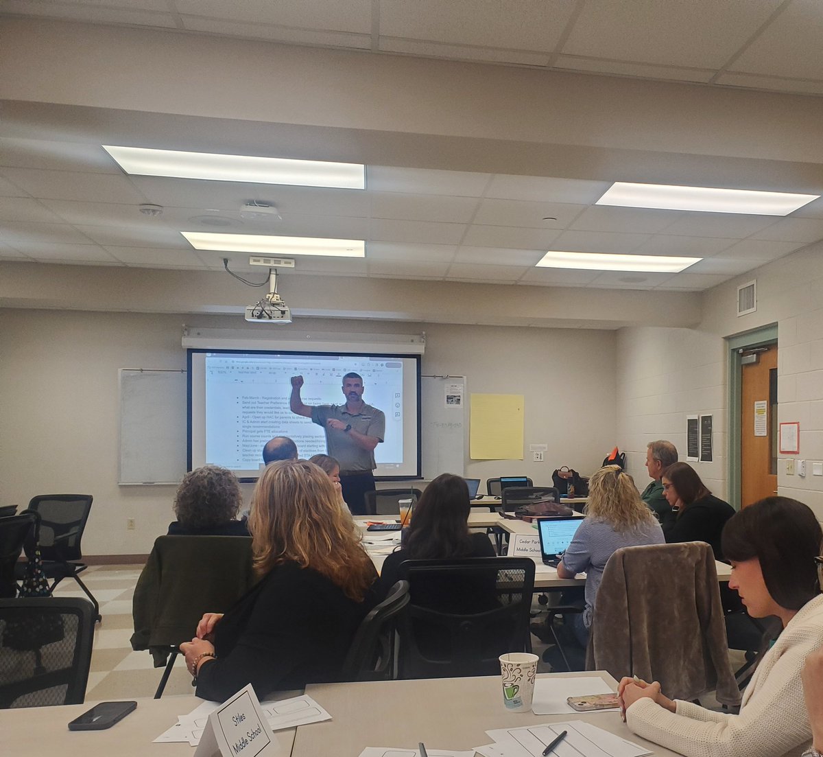 Ms_Waltmon tweet media