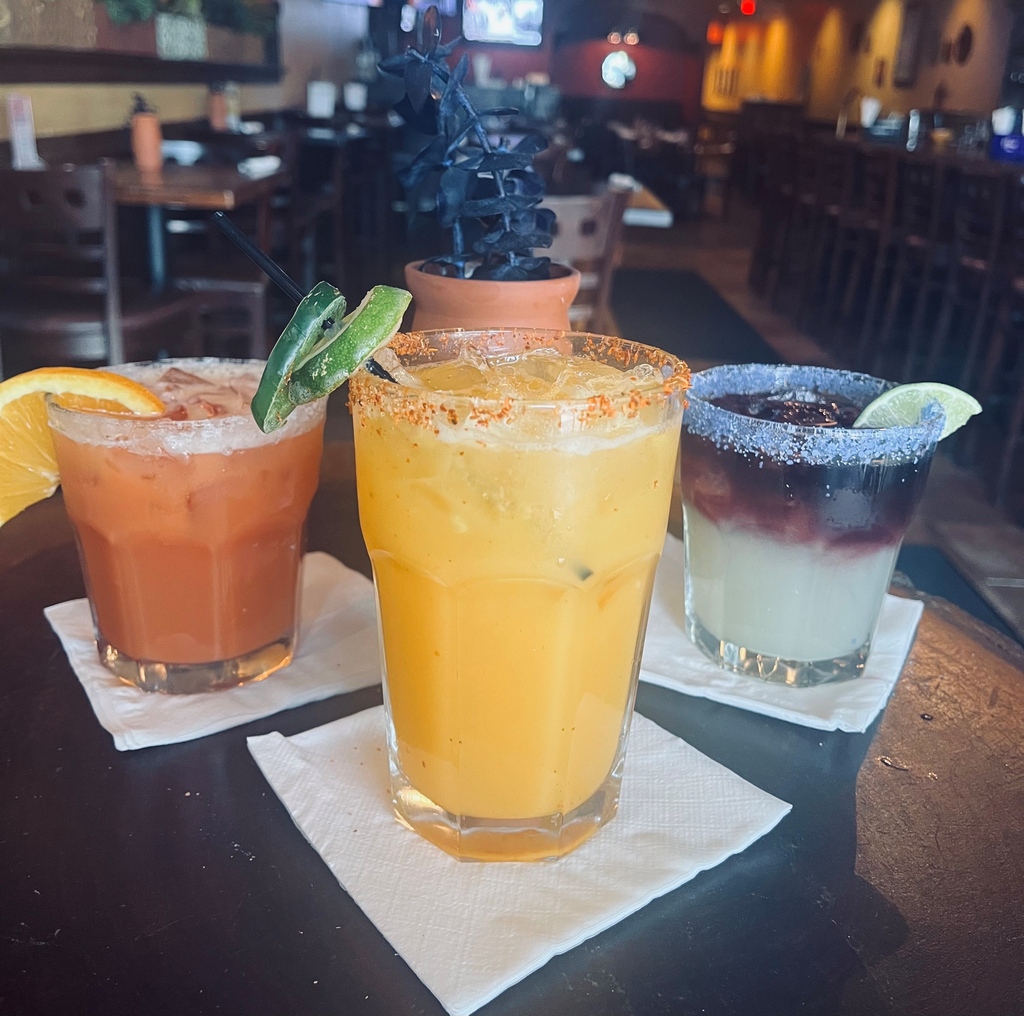 Cheers to this beautiful 😎weather and our new drink 🍹 menu !
The Blood Orange Margarita🍊, The Spicy🌶️ Jay Margarita and 
the Diablo👿De Marg  #njbars #njdining #margaritas #springlike #bluemoon#bergencounty #wyckoffnj