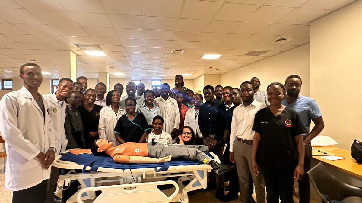 @ATYERAJ @laurynauma @MakCHS_SOM @MakerereCHS @Seed_Global @EMInterestMak Today’s trauma skills session marked the end for this semester’s @EMInterestMak activities. We appreciate all the participants and wish them luck in their exams! @MaryEllenLyonMD @luggya