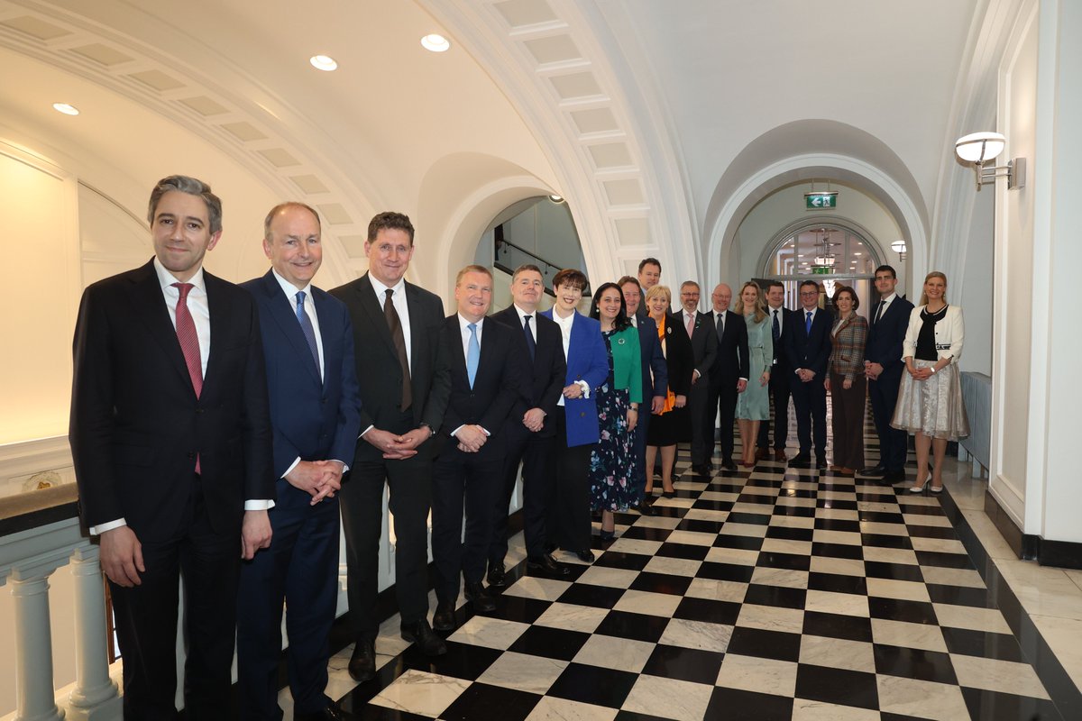 Taoiseach @SimonHarrisTD with members of the cabinet in government buildings today.