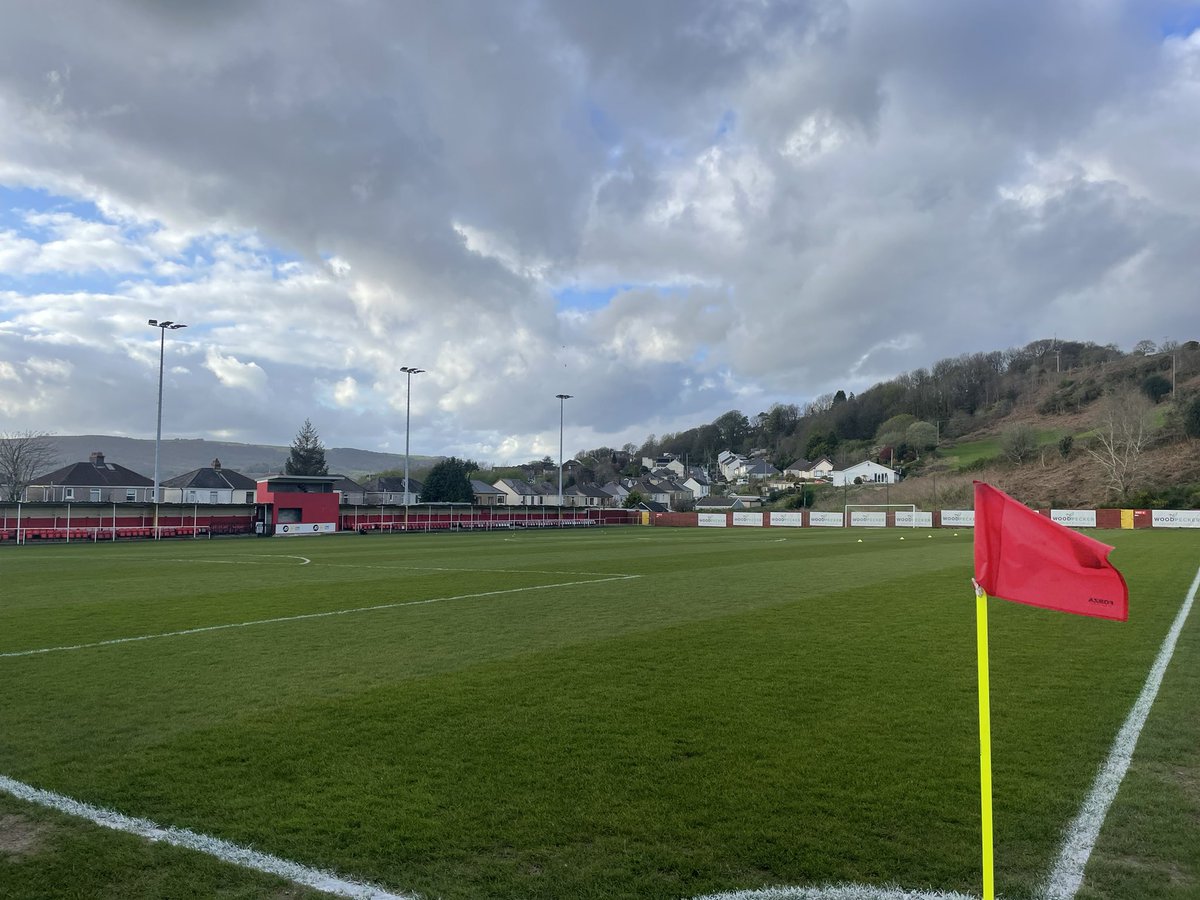 📍 The Old Road Welfare Ground

The calm before the storm as @bflafc need victory against @AmmanfordAFC to secure promotion to the #JDCymruPremier

Live updates and match report to follow⬇️

@YClwbPelDroed