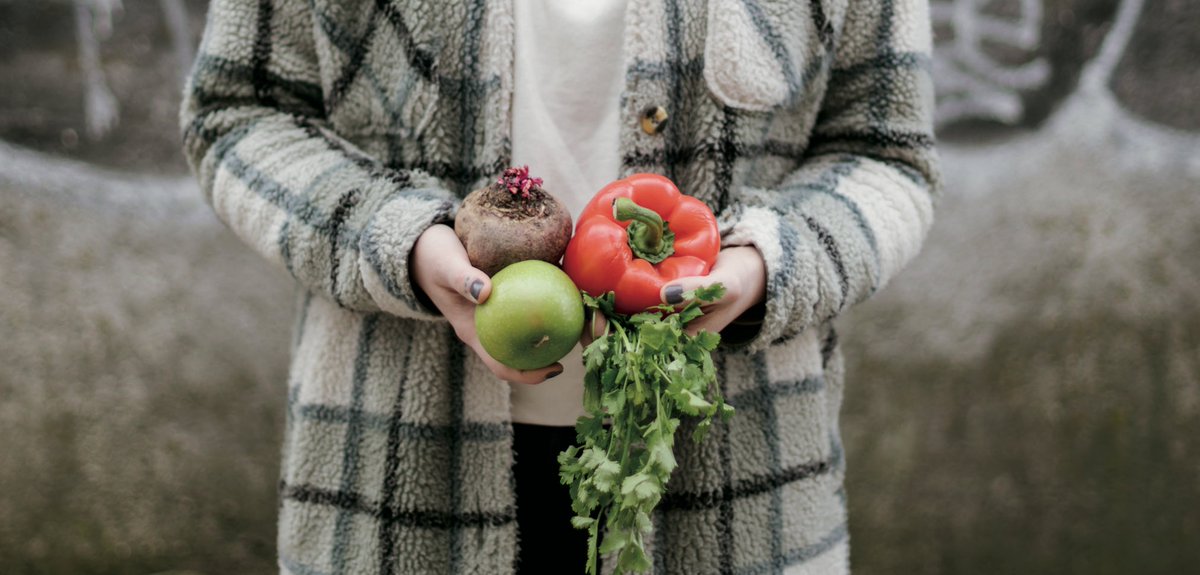 Join us on April 17 (Wednesday) for the launch of MATS student Genevieve Walker's photography exhibition. "Loaves and Fishes: Vancouver's Hidden Helpers" celebrate a collection of city-changers building community throughout the city.

View more at regent-college.edu/about-us/event….